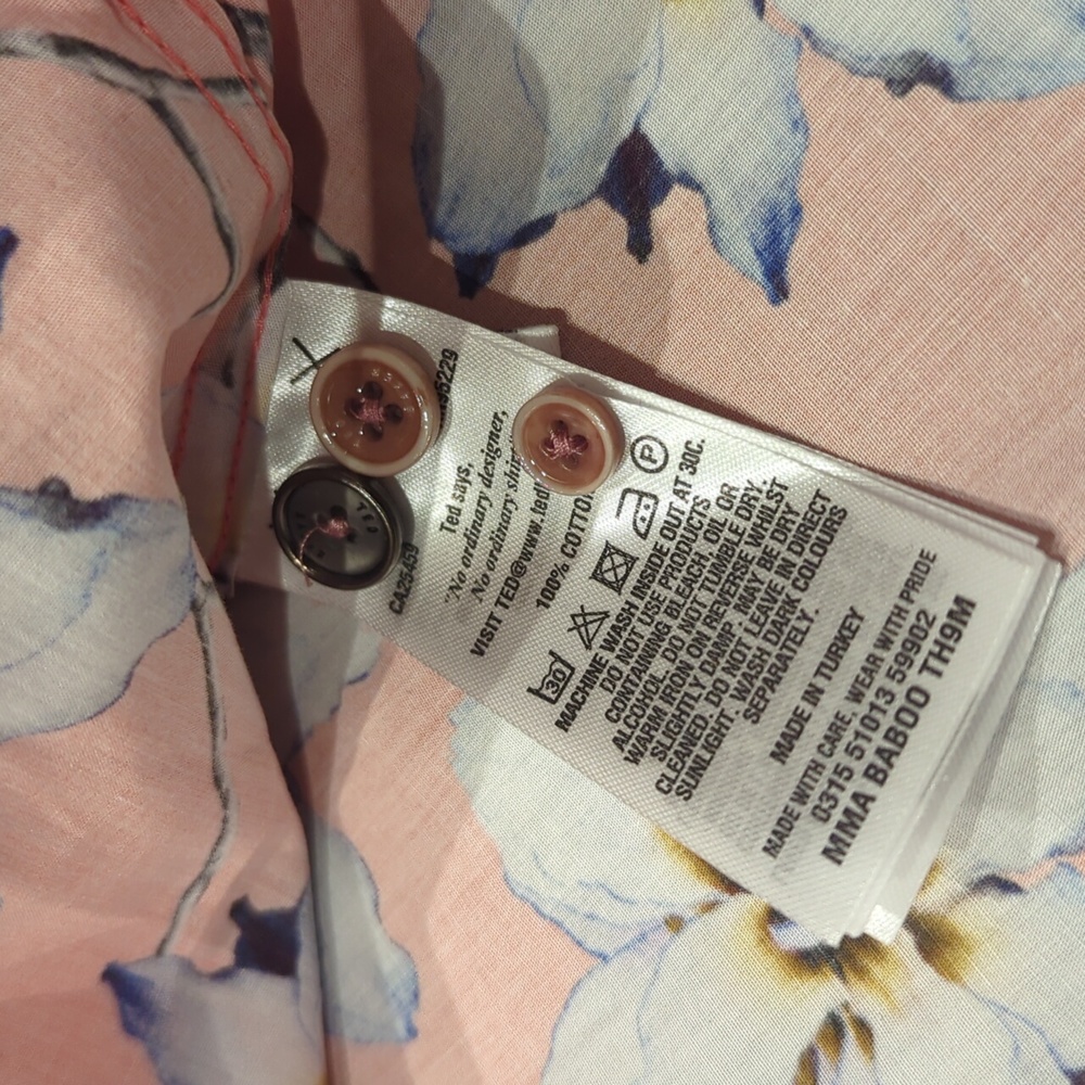 Mint Condition Ted Baker Button Up - image 5